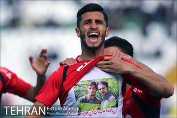 دیدار تیم های فوتبال ماشین سازی و پرسپولیس