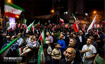 مراسم رونمایی از کتاب «در آغوش نیل» در رواق کشور دوست