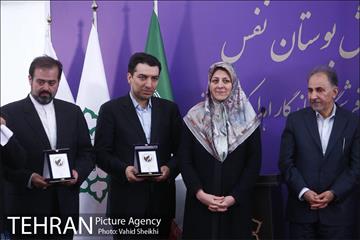 آیین "کاشت نهال به یاد فرشتگان ماندگار اهدا عضو" با حضور شهردار تهران 19