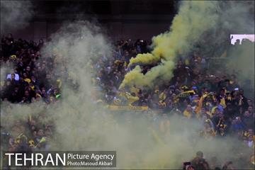دیدار تیم‌های فوتبال پرسپولیس - سپاهان 1