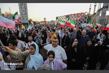 مهمانی ۱۰ کیلومتری عید غدیر در تهران - 1 8