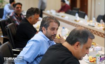 نشست صمیمانه شهردار منطقه 18 با اصحاب رسانه 19