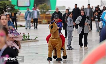 برج میلاد در ایام نوروز 32