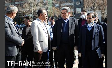 بازدید شهردار تهران از عملیات ضد عفونی کردن اتوبوس های شهری 9