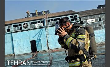 مانور آتش نشانی در شرکت اتوبوسرانی 38