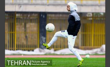 دیدار دو تیم فوتبال البرز و شهرداری بم 5