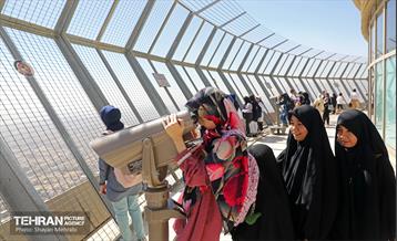 دومین روز کارگاه داستان‌نویسی ویژه اعضای کانون نوجوانان 12