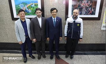 افتتاح نمایشگاه عکس ویتنام در ایستگاه مترو تجریش 5