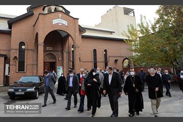 نشست صمیمانه شهردار منطقه 8 با نخبگان جامعه ارامنه 11