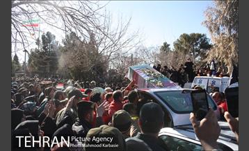 تشییع شهدای آتش نشان با حضور مردم در بهشت زهرا(س) 2