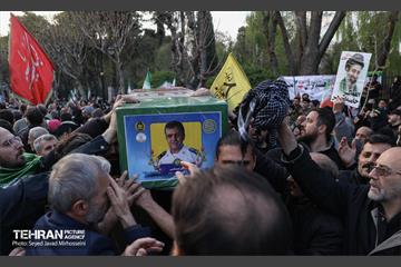 مراسم تشییع «علی لاریجانی»، «غلامرضا سلیمانی» و قهرمانان «ناو دنا» 12