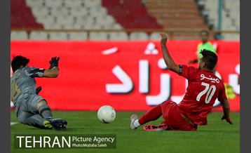 دیدار تیم های فوتبال پرسپولیس و نساجی  21