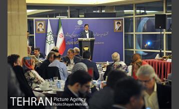 نشست سرپرست شهرداری تهران با میهمانان خارجی سی و یکمین نمایشگاه بین المللی کتاب  تهران 11