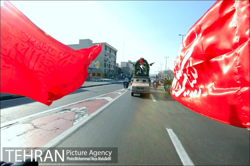 تشییع پیکر مطهر 2 شهید گمنام در مسجد جامع فاطمیه منطقه 8