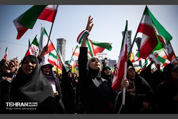 اجتماع «دختران جان‌فدای ایران»