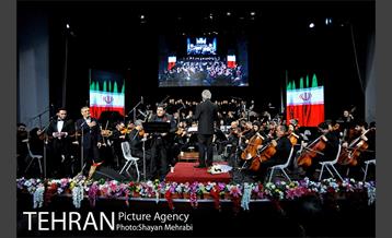 شب موسیقی انقلاب در منطقه گردشگری عباس آباد 45