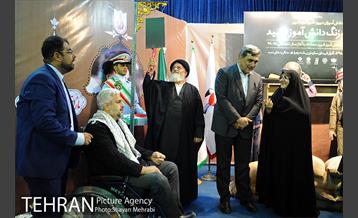 آیین نواختن زنگ دانش آموز شهید با حضور شهردار تهران 25