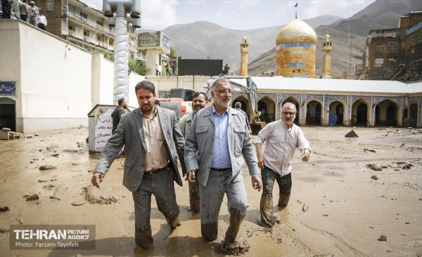 بازدید شهردار تهران از منطقه سیل زده امام زاده داوود(ع) 8