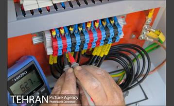 آیین افتتاح نیروگاه خورشیدی و کوچه دوستی در منطقه۱۷