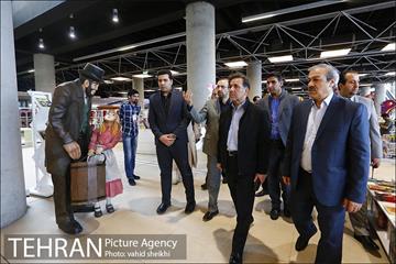 بازدید وزیر راه و شهرسازی از باغ کتاب 12