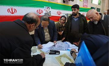 قرار خدمت؛ دیدار مردمی شهردار تهران در مسجد جامع باغ فیض 10