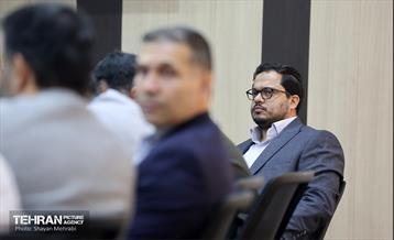 دیدار معاون امور فرهنگی و اجتماعی با کارکنان حوزه اجتماعی و فرهنگی شهرداری منطقه 4 4