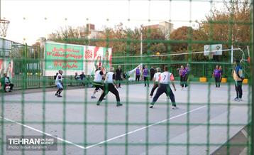 اختتامیه مسابقات ورزشی قهرمانان در منطقه 13 21