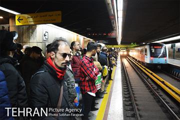 خدمت رسانی مترو در راهپیمایی 22 بهمن 14