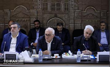 دیدار شهردار  تهران با اصناف و هیئت امنای بازار تهران 11