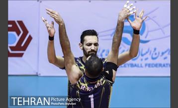 دیدار تیم های والیبال سپاهان و فولاد سیرجان 9