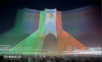 اکران ویدئو مپینگ روز ملی مکزیک 9