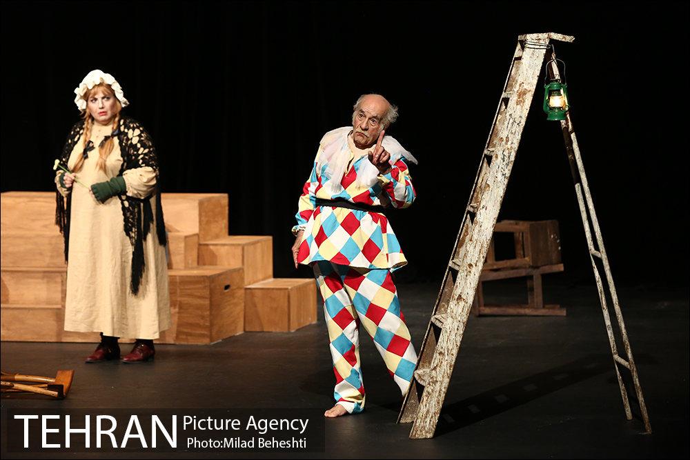 نمایش آواز قو 6