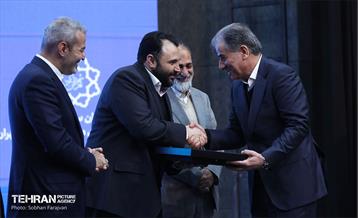 نشست هم‌اندیشی سرمایه‎‌گذاران و مدیران ارشد شهرداری تهران 33