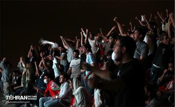 تماشای فینال لیگ قهرمانان اروپا در باغ کتاب 8