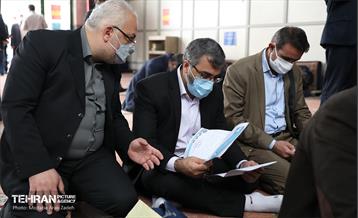 حضور شهردار تهران در مسجد علی ابن الحسین(ع) منطقه 14