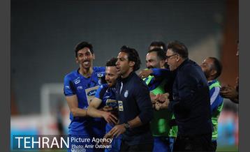 دیدار تیم های استقلال تهران و استقلال خوزستان 22