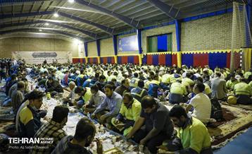 ضیافت افطاری پرسنل بهشت حضرت زهرا(س) 5