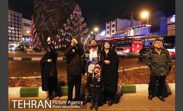 نور افشانی در میدان انقلاب بمناسبت 22 بهمن 15