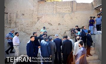 بازدید شهردار تهران از بازار تهران به مناسبت روز تهران 12