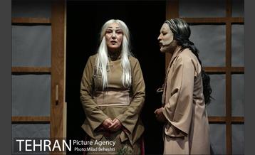 نمایش افسون معبد سوخته‎ 12