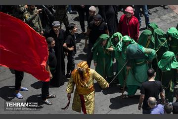 خیمه سوزان ظهر عاشورا در چهارراه گلوبندگ 32