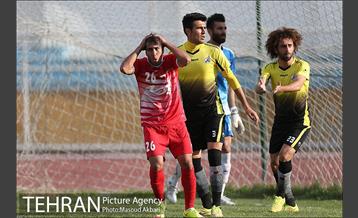 دیدار پارسه تهران و نفت مسجد سلیمان در لیگ آزادگان 13
