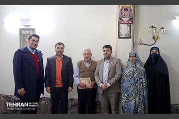 دیدار شهردار منطقه۱۷ با جمعی از مردآفرین دارالشهدای تهران 15