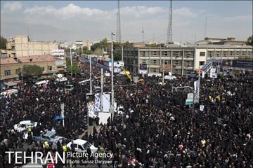 تشییع پیکر مطهر شهید محسن حججی 27
