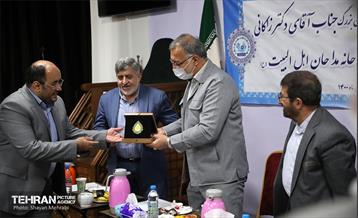 بازدید شهردار تهران از خانه مداحان و نشست با اعضا هیئت رئیسه 45