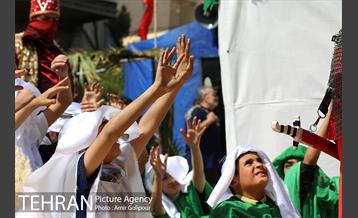 مراسم آتش زدن خیمه ها در ظهر عاشورا‎ 24