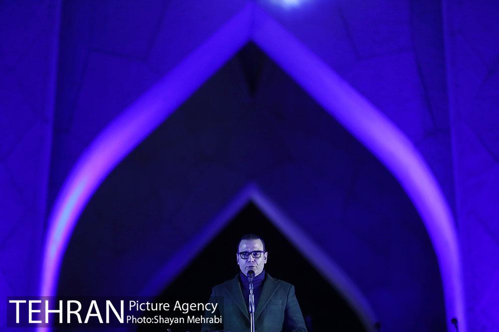 کنسرت آنلاین علیرضا قربانی در میدان آزادی 28