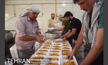 بسیج شهرداری تهران در مناطق سیل زده خوزستان 17