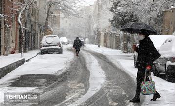 روز برفی در منطقه 8