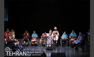 نمایش فاخر رستم و سهراب 13